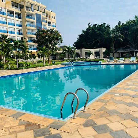 Tanga Beach Resort & Spa Luaran gambar