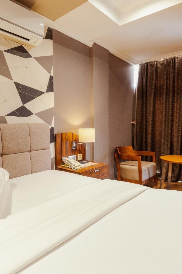 Tanga Beach Resort & Spa Luaran gambar