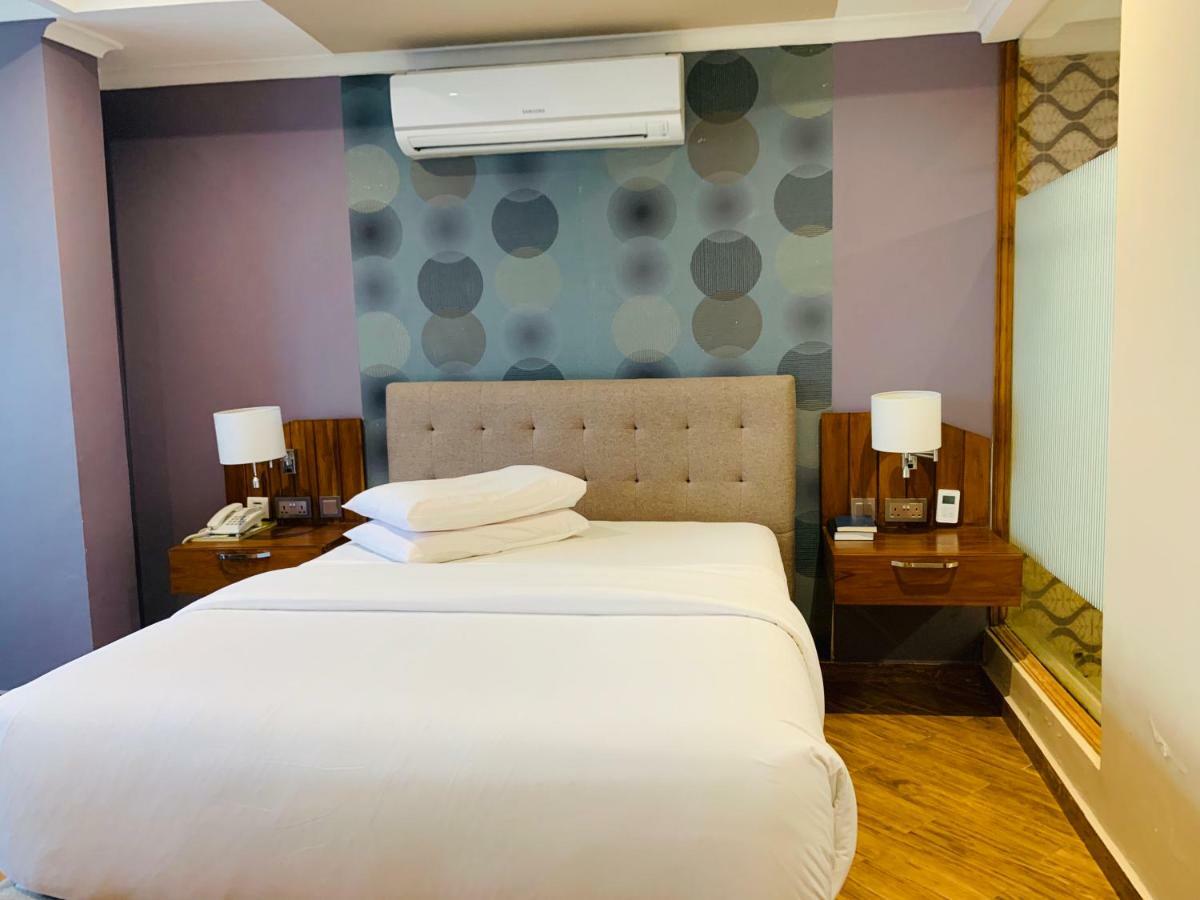 Tanga Beach Resort & Spa Luaran gambar